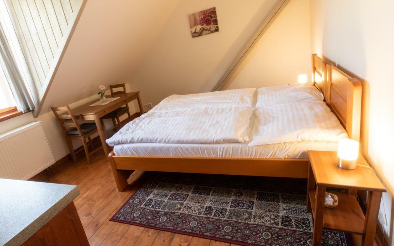 Penzion Dvur Krasikov Kokasice Extérieur photo